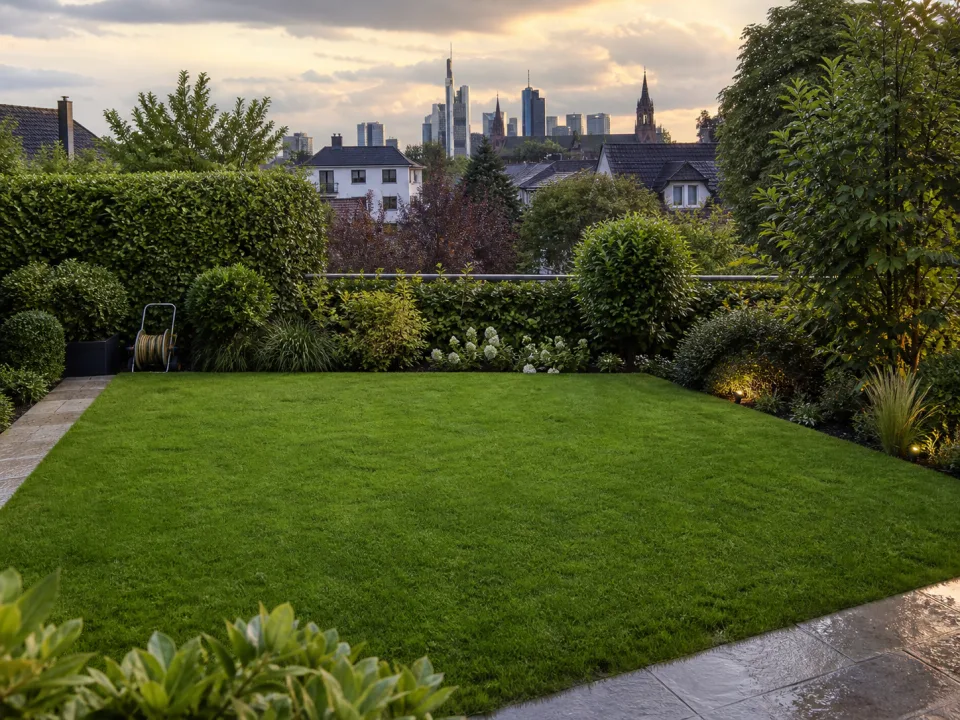 Fertiger Garten in Frankfurt