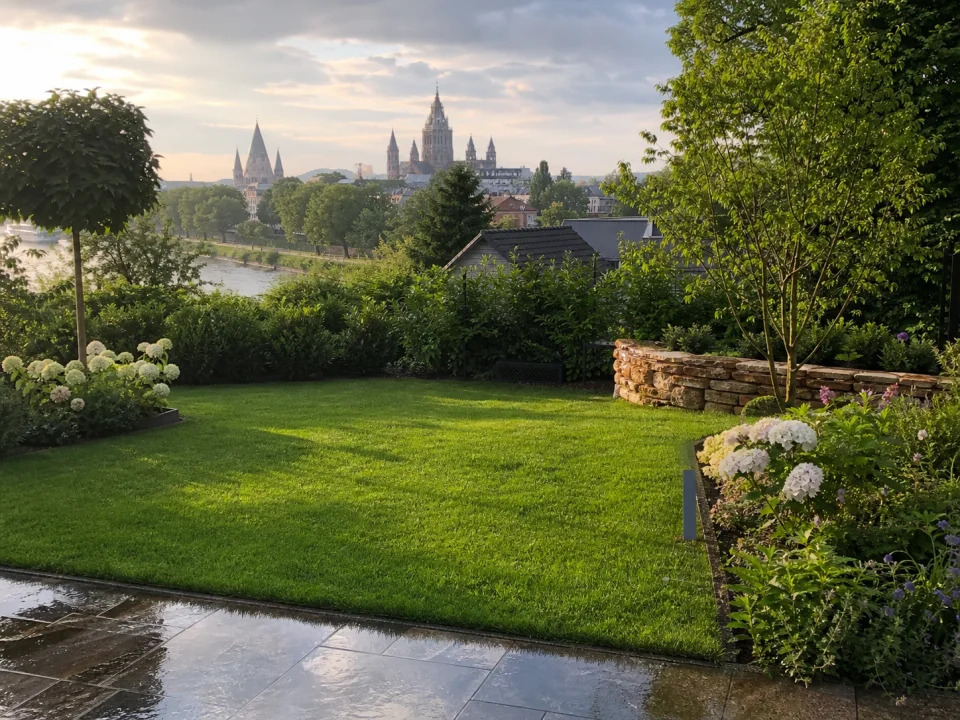 Fertiger Garten in Mainz